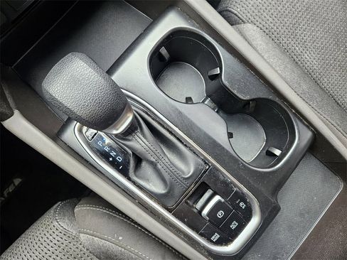 Used 2020 Hyundai Santa Fe SEL image 16