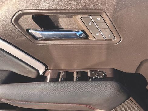 Used 2023 Chevrolet Colorado Z71 w/ Z71 Convenience Package 2 image 23