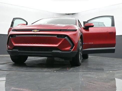 New 2026 Chevrolet Equinox EV LT image 65