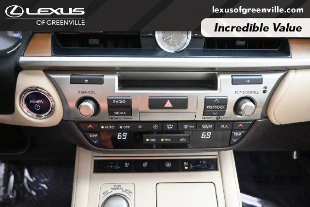 Used 2017 Lexus ES 300h w/ Luxury Package FWD image 19