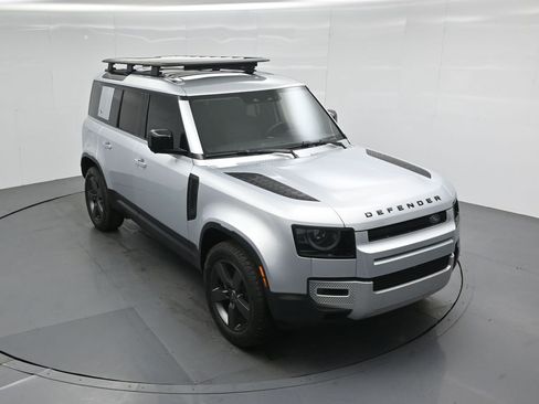 Used 2024 Land Rover Defender 110 S AWD/4WD image 38