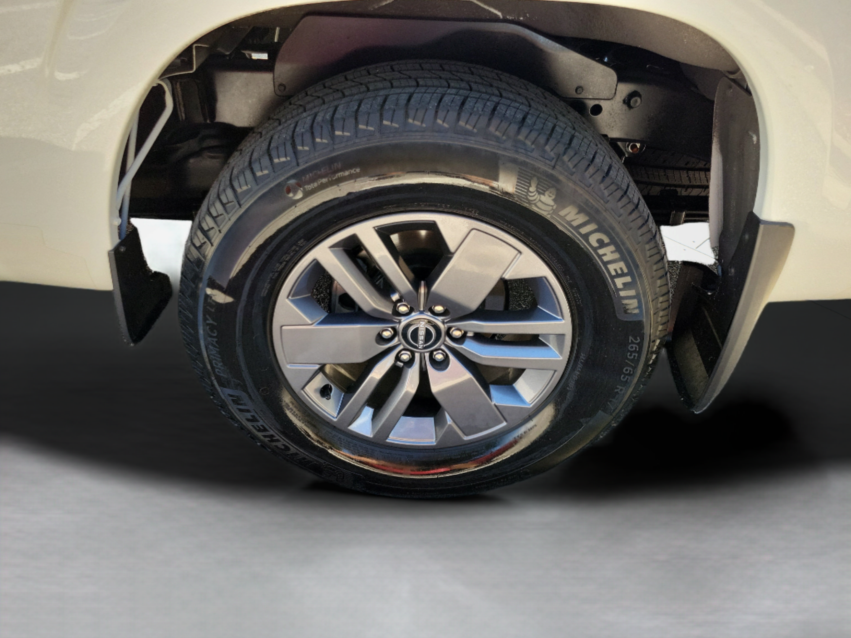 Used 2026 Nissan Frontier SV w/ All-Weather Content Package RWD image 26