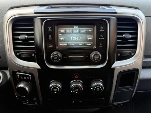 Used 2017 RAM 1500 Classic SLT AWD/4WD image 12