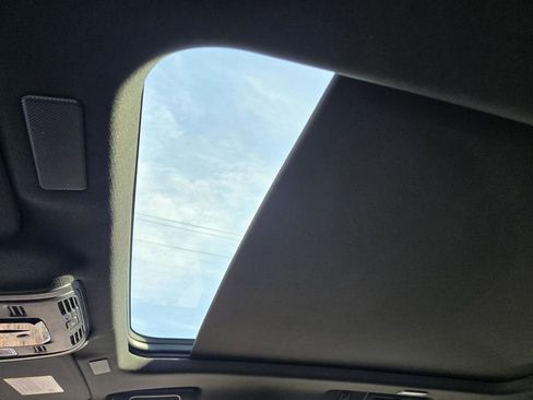 New 2026 GMC Yukon XL Denali w/ Denali Reserve Package image 10