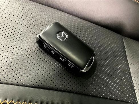 New 2025 MAZDA CX-50 AWD 2.5 Hybrid w/ Weather Package image 30