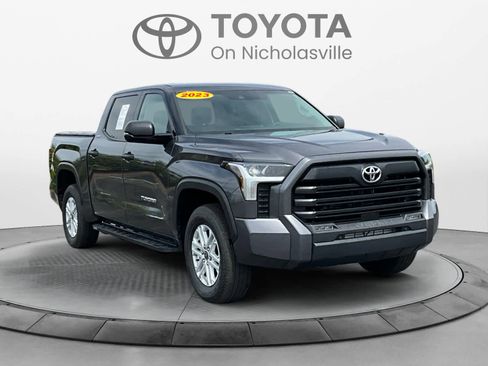 Used 2023 Toyota Tundra SR5 w/ SR5 Convenience Package AWD/4WD image 7