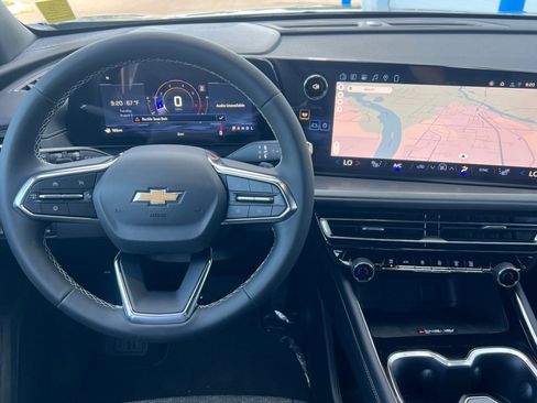 New 2026 Chevrolet Traverse LT w/ Driver Confidence Package image 11