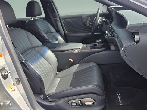 Used 2018 Lexus LS 500 AWD w/ Interior Upgrade Package image 13