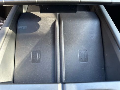 Used 2023 Fisker Ocean One image 27