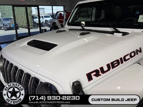 Used 2026 Jeep Wrangler Unlimited Rubicon AWD/4WD image 12