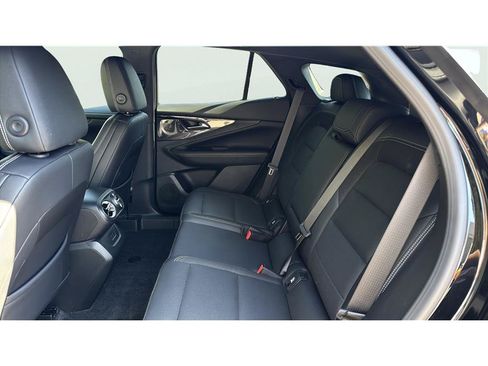 Used 2024 Chevrolet Blazer EV LT AWD/4WD image 12