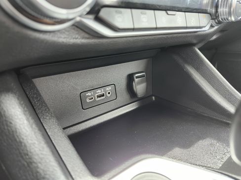 Used 2023 Nissan Sentra SR w/ Midnight Edition Package FWD image 6