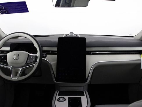 New 2025 Volvo EX90 Ultra image 5