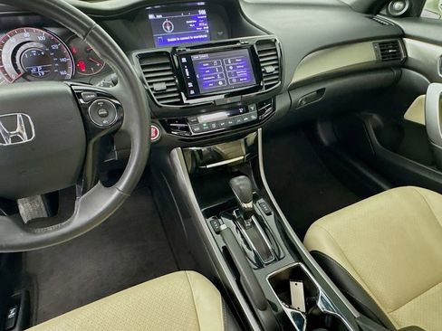 Used 2017 Honda Accord EX-L image 29
