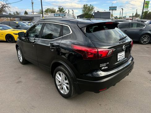 Used 2017 Nissan Rogue Sport SV w/ SV All-Weather Package AWD/4WD image 7