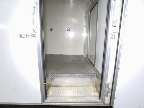 Used 2023 Ford Transit 350 DRW RWD image 17
