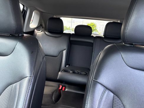 Used 2022 Jeep Compass Latitude FWD image 19