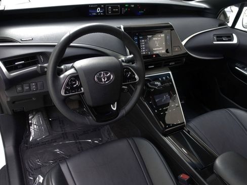 Used 2017 Toyota Mirai FWD image 28