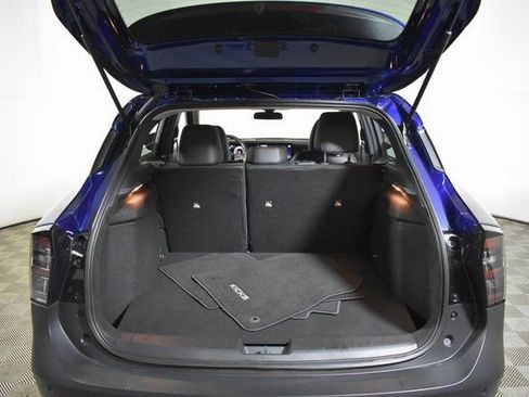 Certified 2025 Nissan Kicks SR image 27