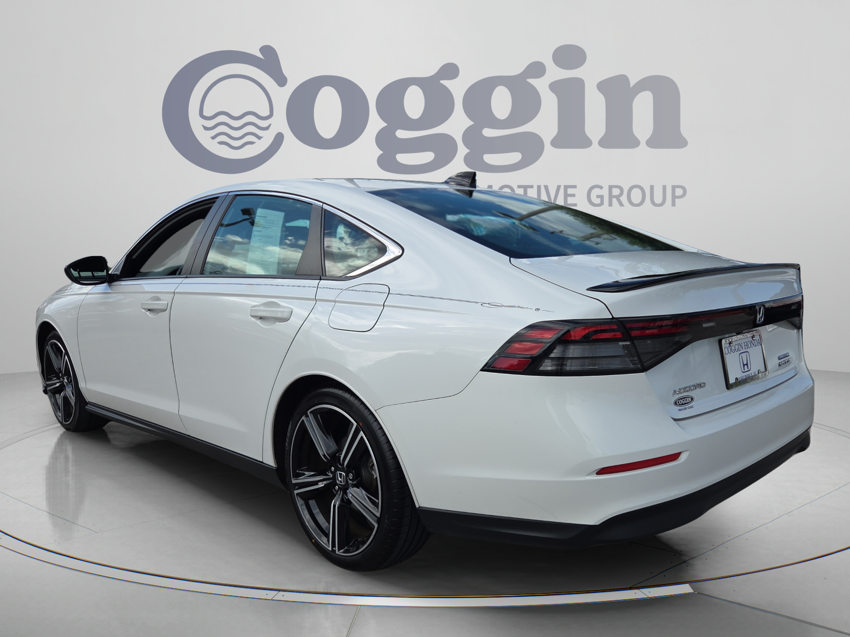 Used 2025 Honda Accord Sport image 3