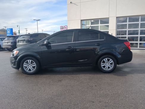 Used 2014 Chevrolet Sonic LT image 9