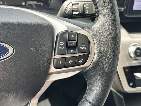 Certified 2023 Ford Explorer XLT w/ Equipment Group 202A AWD/4WD image 33