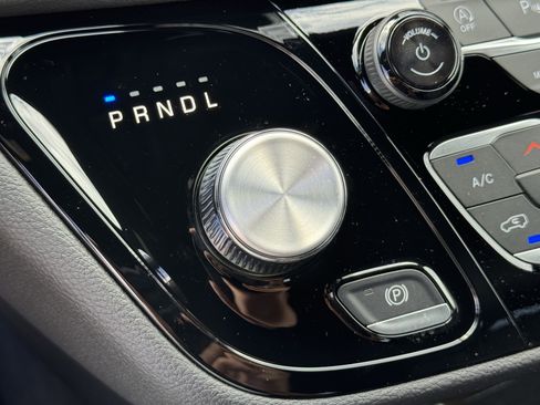 New 2026 Chrysler Pacifica Select image 20