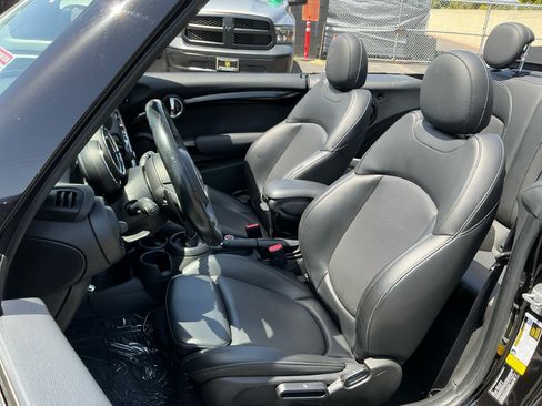 Used 2020 MINI Cooper S FWD image 17