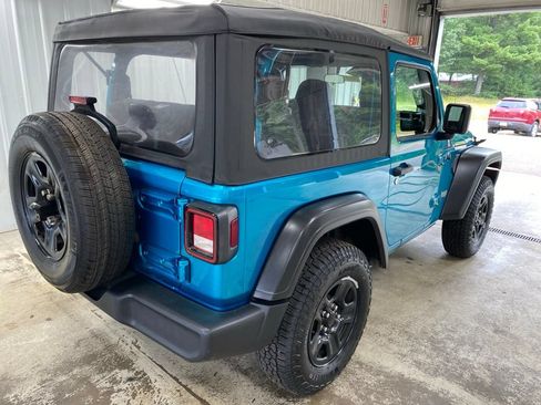 Used 2019 Jeep Wrangler Sport AWD/4WD image 13