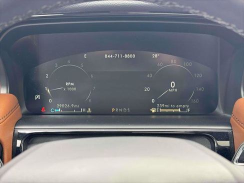 Used 2023 Lincoln Nautilus Reserve image 25