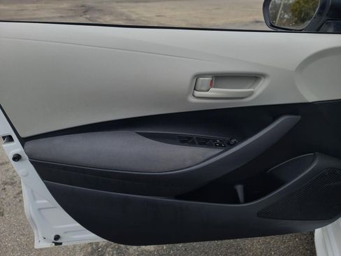 Used 2023 Toyota Corolla LE image 10