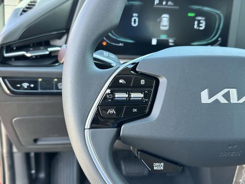 New 2026 Kia Niro LX FWD image 26