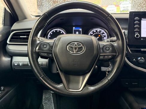 Used 2023 Toyota Camry SE FWD image 14