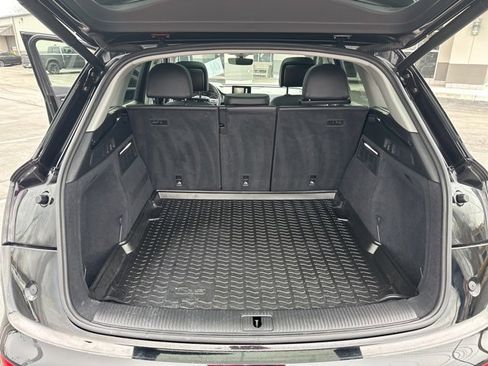 Used 2019 Audi Q5 2.0T Premium w/ Convenience Package image 17