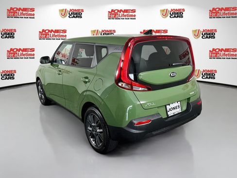 Used 2020 Kia Soul EX FWD image 2