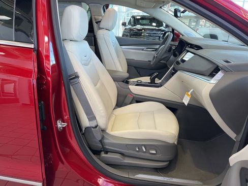 New 2026 Cadillac XT5 Premium Luxury w/ Driver Assist Package image 16