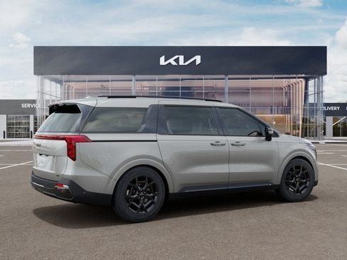 New 2026 Kia Carnival SX w/ SX Dark Edition Package FWD image 6