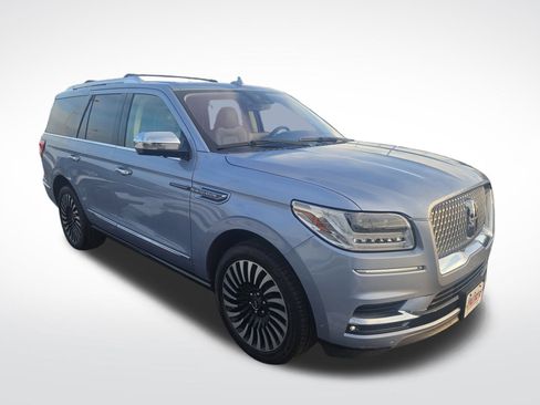 Used 2019 Lincoln Navigator Black Label w/ Cargo Package image 4