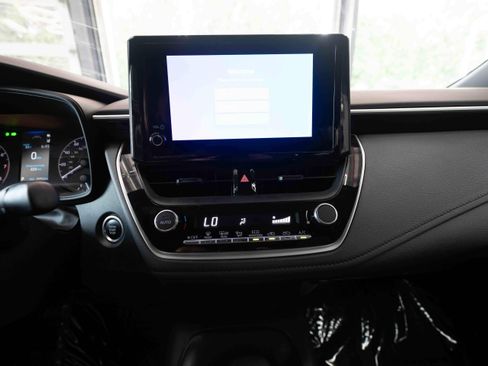 Used 2024 Toyota Corolla SE FWD image 17