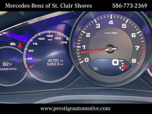 Used 2021 Porsche Cayenne AWD/4WD image 10