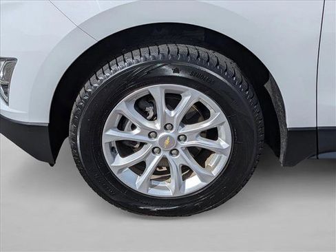 Used 2019 Chevrolet Equinox LS image 8