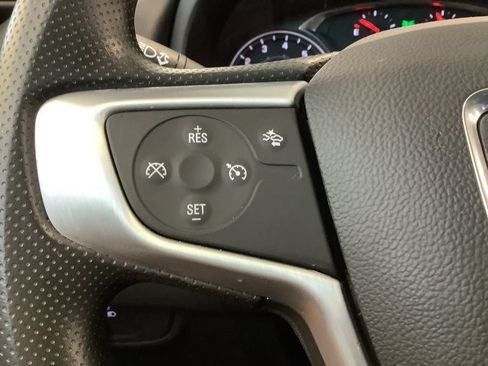 Used 2024 GMC Terrain SLE w/ Driver Convenience Package AWD/4WD image 22