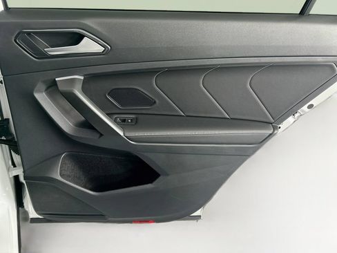 Used 2024 Volkswagen Tiguan SE R-Line FWD image 25