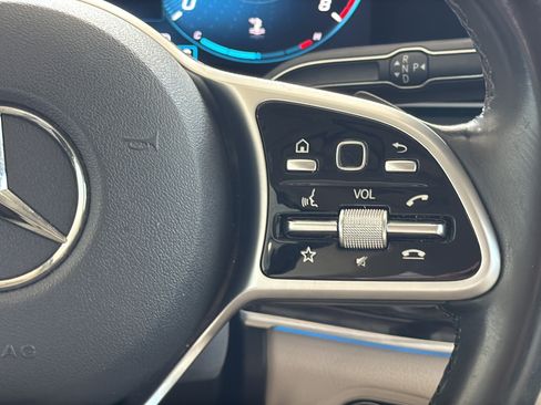 Used 2020 Mercedes-Benz GLE 350 4MATIC image 27