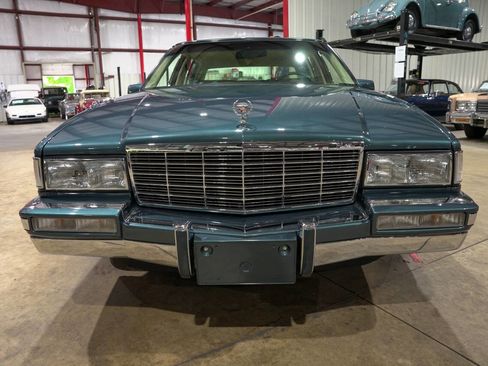 Used 1992 Cadillac De Ville Sedan FWD image 13