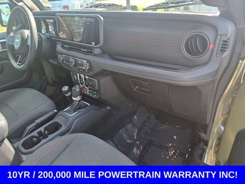 Used 2025 Jeep Wrangler Unlimited Rubicon AWD/4WD image 13