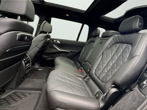 Used 2024 BMW X7 xDrive40i w/ M Sport Package image 16