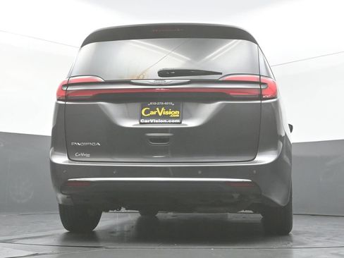 Used 2023 Chrysler Pacifica Touring-L FWD image 46
