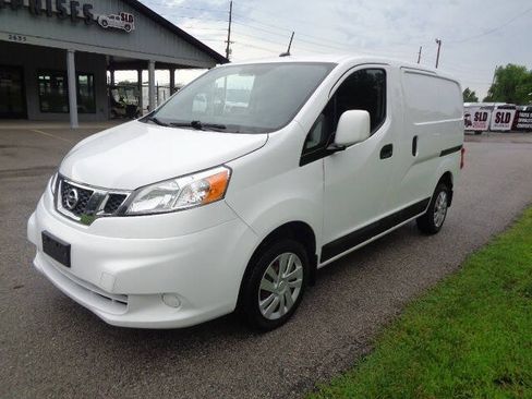 Used 2018 Nissan NV200 SV w/ Navigation Package FWD image 1