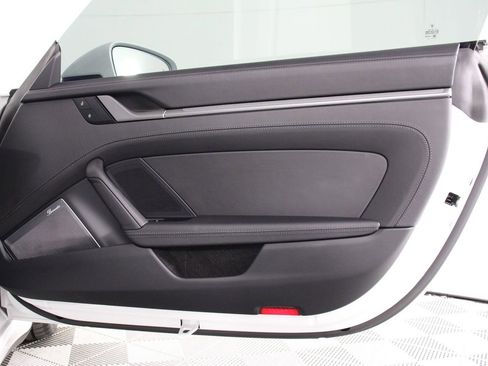 Certified 2024 Porsche 911 Targa 4S image 23